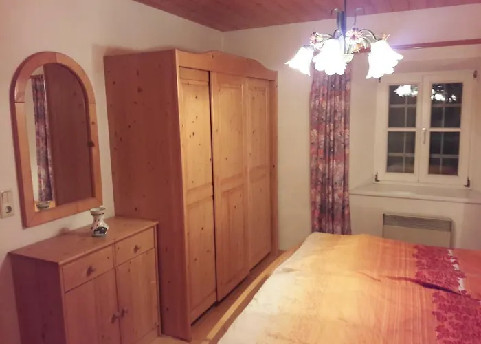 Im Thermenland بيت للعطل *